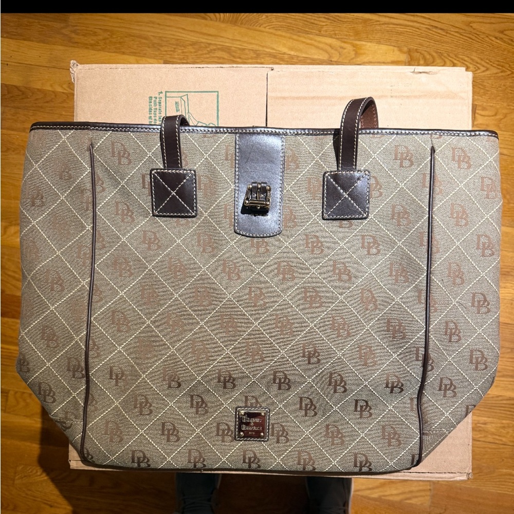 Dooney & Bourke Tan Brown Logo Tote